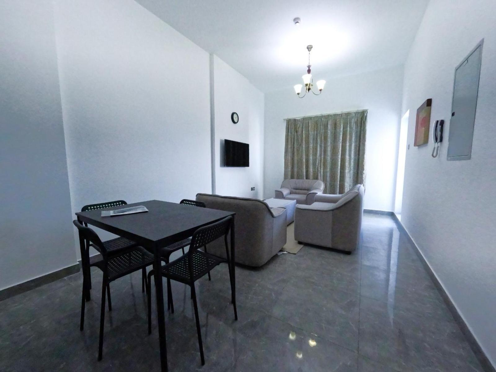 דובאי Warsan Star Residence - Home Stay מראה חיצוני תמונה