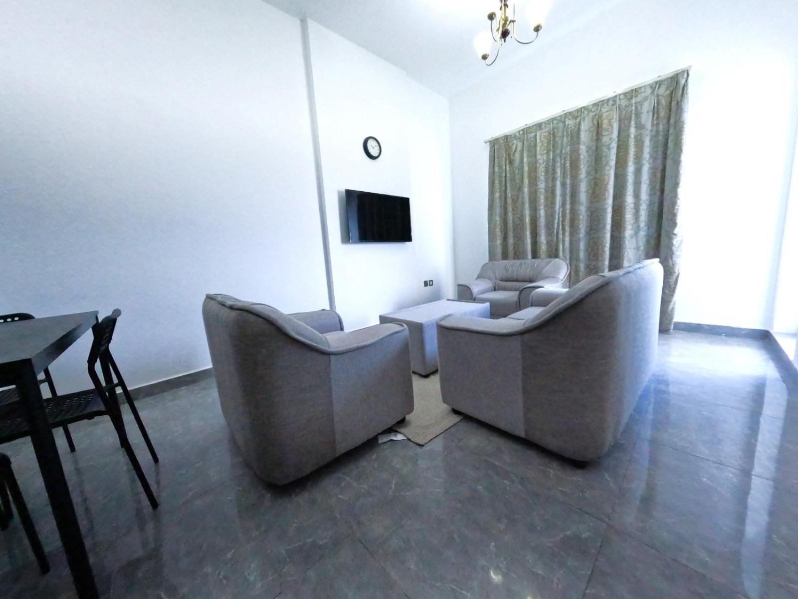 דובאי Warsan Star Residence - Home Stay מראה חיצוני תמונה