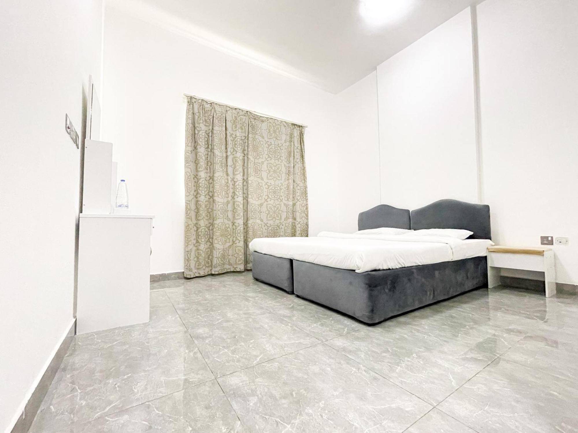 דובאי Warsan Star Residence - Home Stay מראה חיצוני תמונה