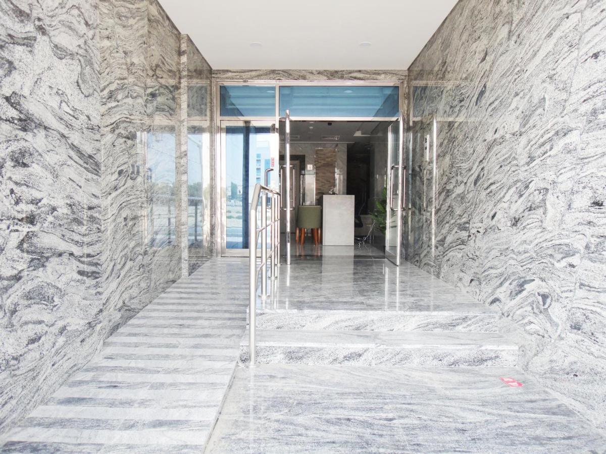 דובאי Warsan Star Residence - Home Stay מראה חיצוני תמונה